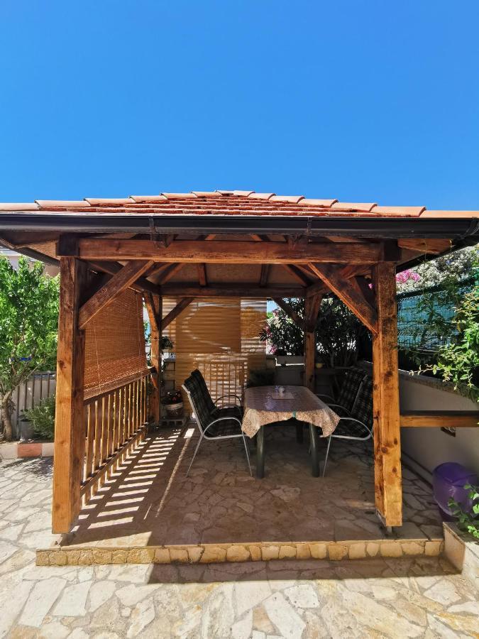 Apartmani Trupeljak Мандре Екстер'єр фото