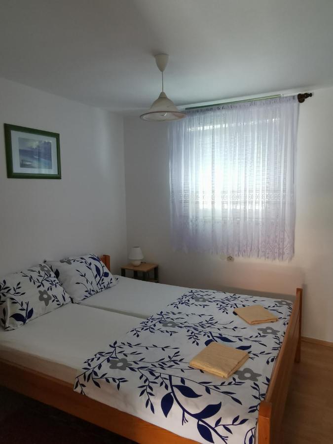 Apartmani Trupeljak Мандре Екстер'єр фото