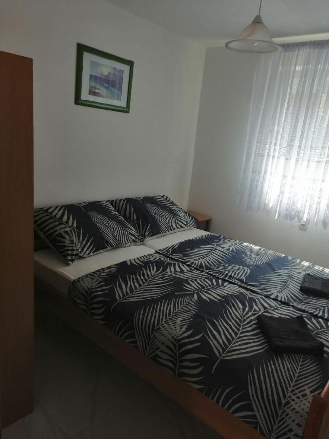 Apartmani Trupeljak Мандре Екстер'єр фото