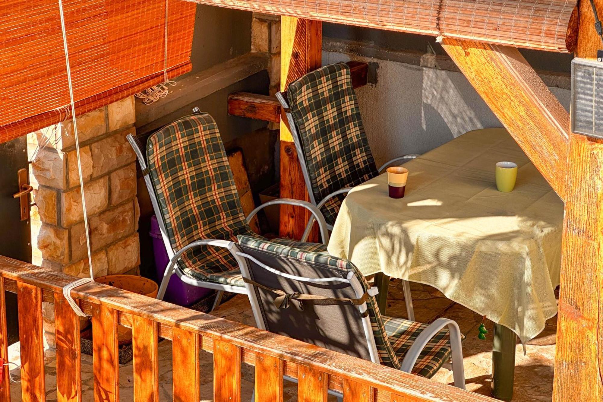 Apartmani Trupeljak Мандре Екстер'єр фото